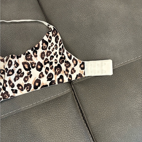 Soma vanishing back push up bra size 38C NWOT - Picture 4 of 9